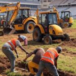 Remoção do piso antigo no Estádio Augustinho Lima pelo GDF para instalação de gramado sintético novo.