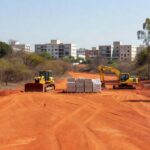 Terreno em Candangolândia preparado para construção de CAPSi, ampliando atendimento à saúde mental infanto-juvenil.