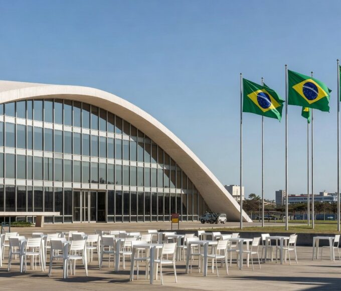 Edifício do TRE-DF em Brasília com setup para mutirão de regularização de eleitores.