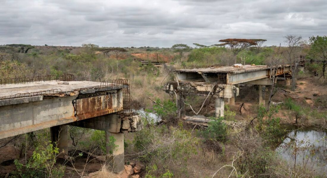 Ponte inacabada entre Sobradinho e Melos com obras paralisadas no DF