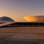 Congresso Nacional em Brasília representando sucessão política e resposta sobre poder no MDB